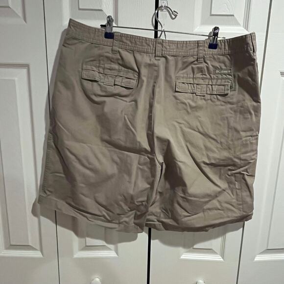 Columbia Cargo Shorts Tan Brown Men's 40 - Picture 6 of 11